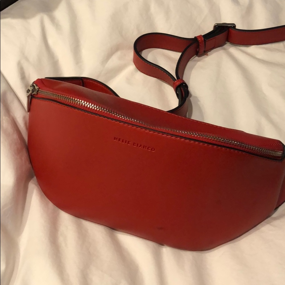 RED LEATHER FANNY PACK // CROSS BDOY